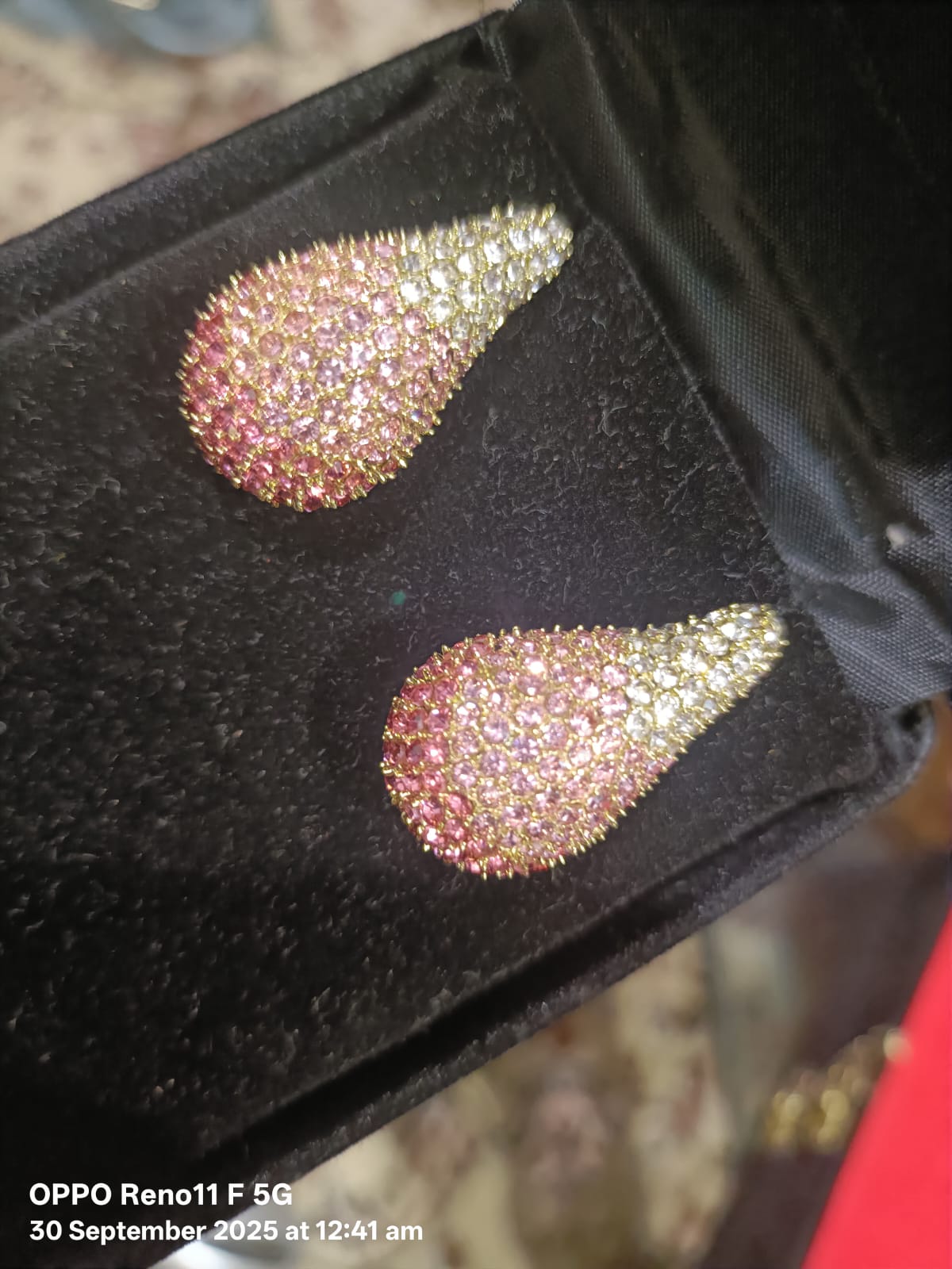 Elegant Drop Earrings – Pink & White Tones  Chic Light Pink & White Drop Earrings